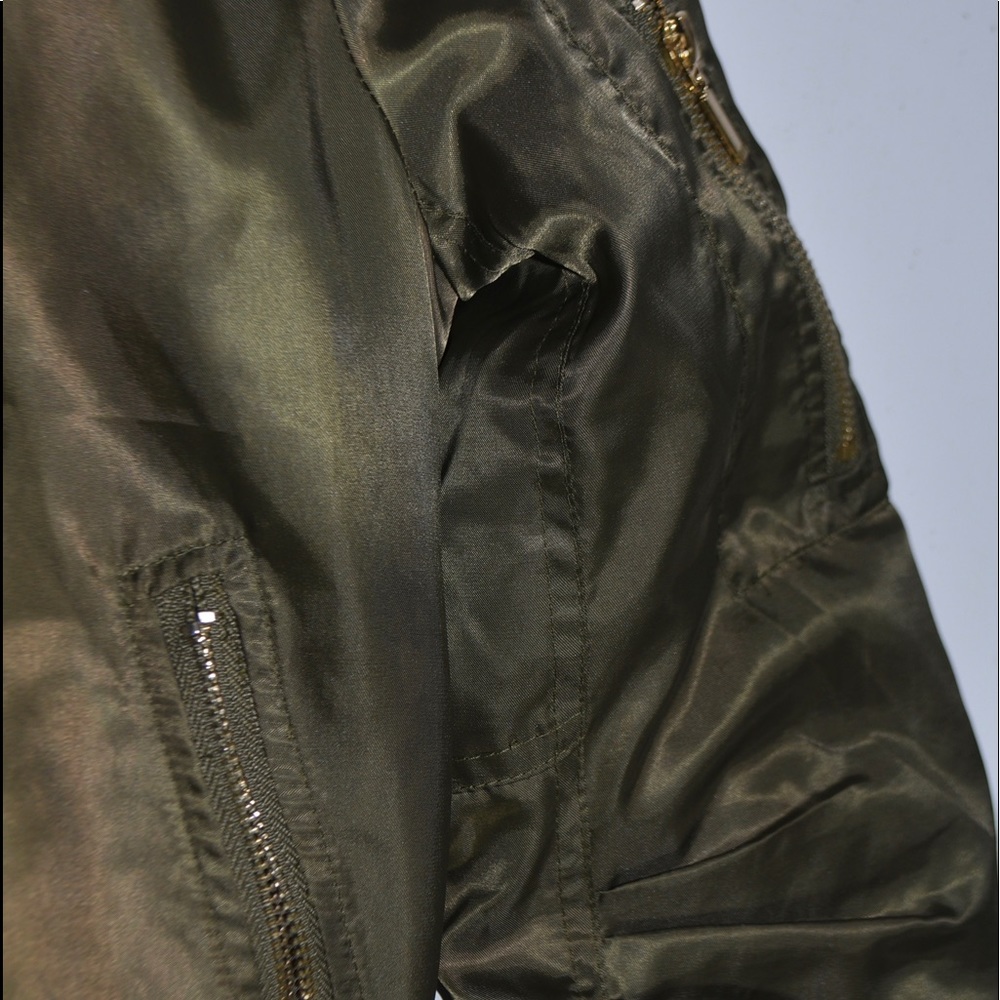 Olives green bomber jacket